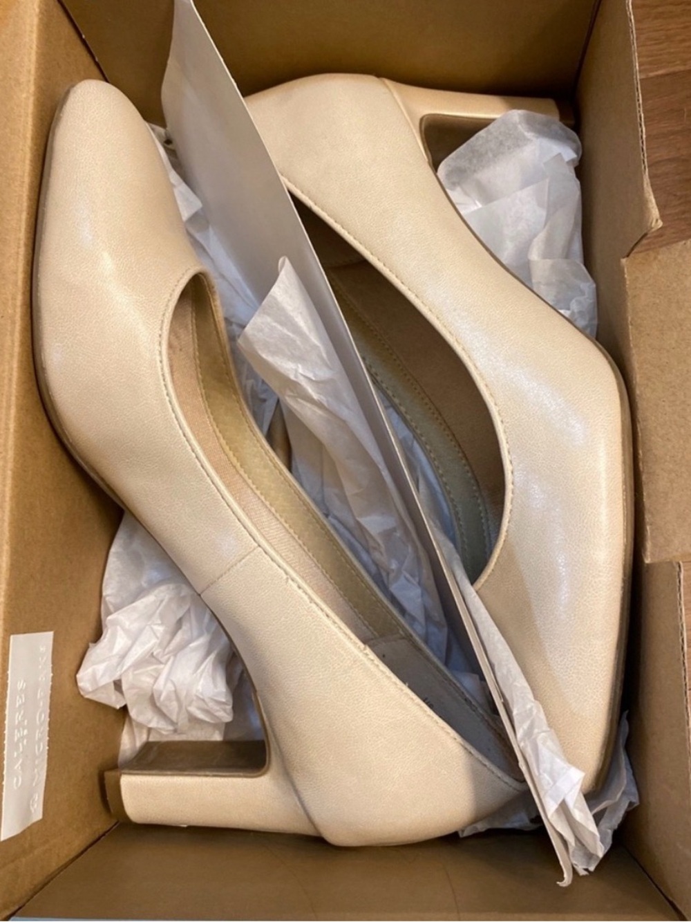 Life stride 7.5M Gigi, Almond Vinci Pumps